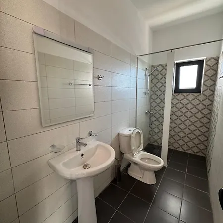 N'det Hotel *